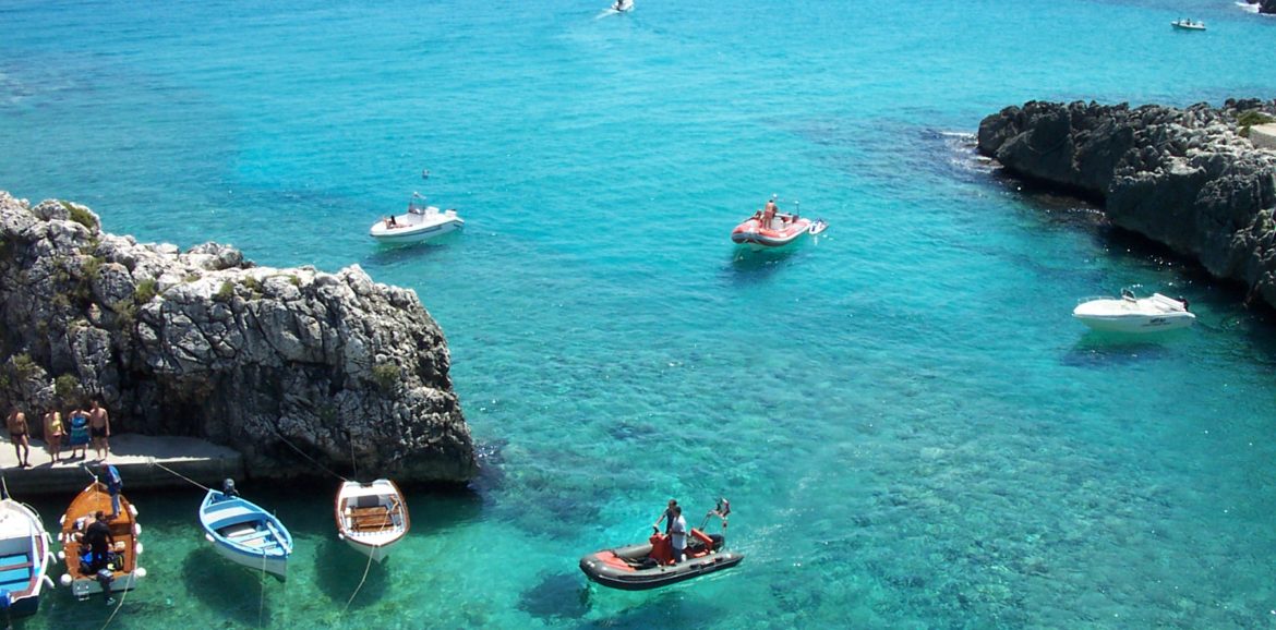 BeB dei sogni, spiagge più belle in salento, BeB di charme in Salento, B&B in contesto SUPER STRATEGICO PER IL MARE: oltre Castro, siamo vicini ai luoghi piu’ belli della costa adriatica come Porto Miggiano, Otranto e Santa Cesarea: CONVENZIONI del BeB con 4 STABILIMENTI (a 5 minuti di auto)  BeB di charme in Salento, Beb dei sogni, castro marina cose da fare  castro marina camera? una meraviglia il BeB Tana del Riccio