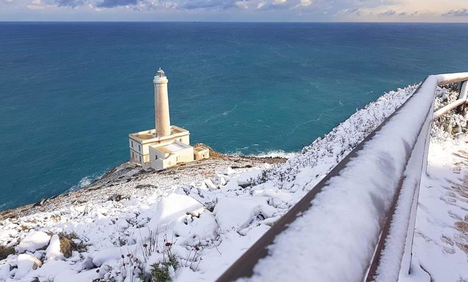 Nevicata in Salento 2019, neve in salento 2019, neve a otranto, lecce, santa cesarea terme, tg5, paolo laku